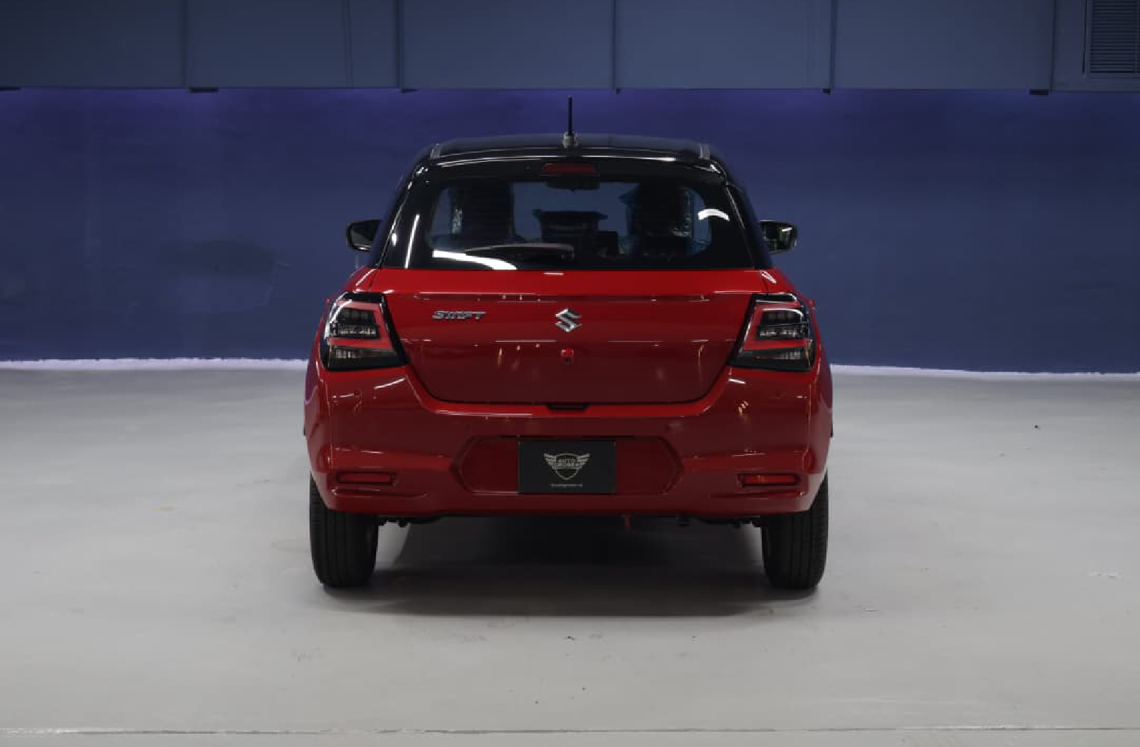 Suzuki Swift 2026 Rojo Caracas