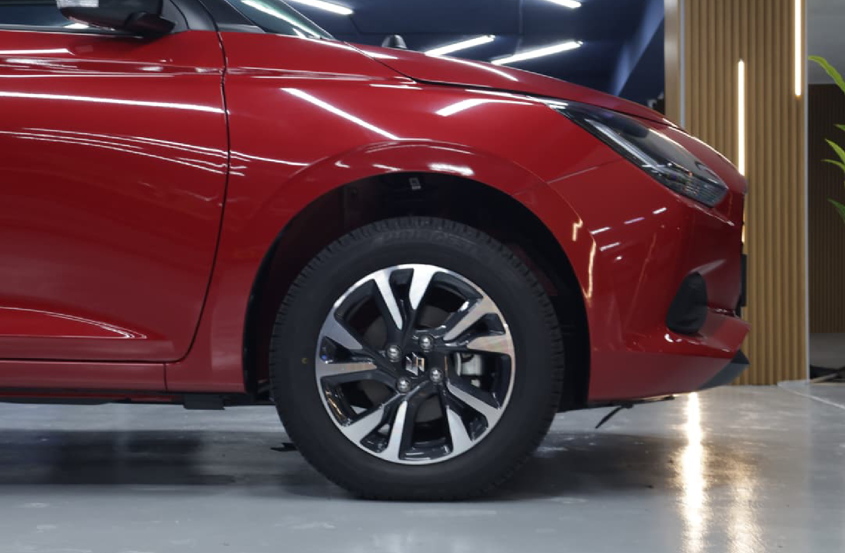 Hatchback Suzuki Swift 2026 rojo5