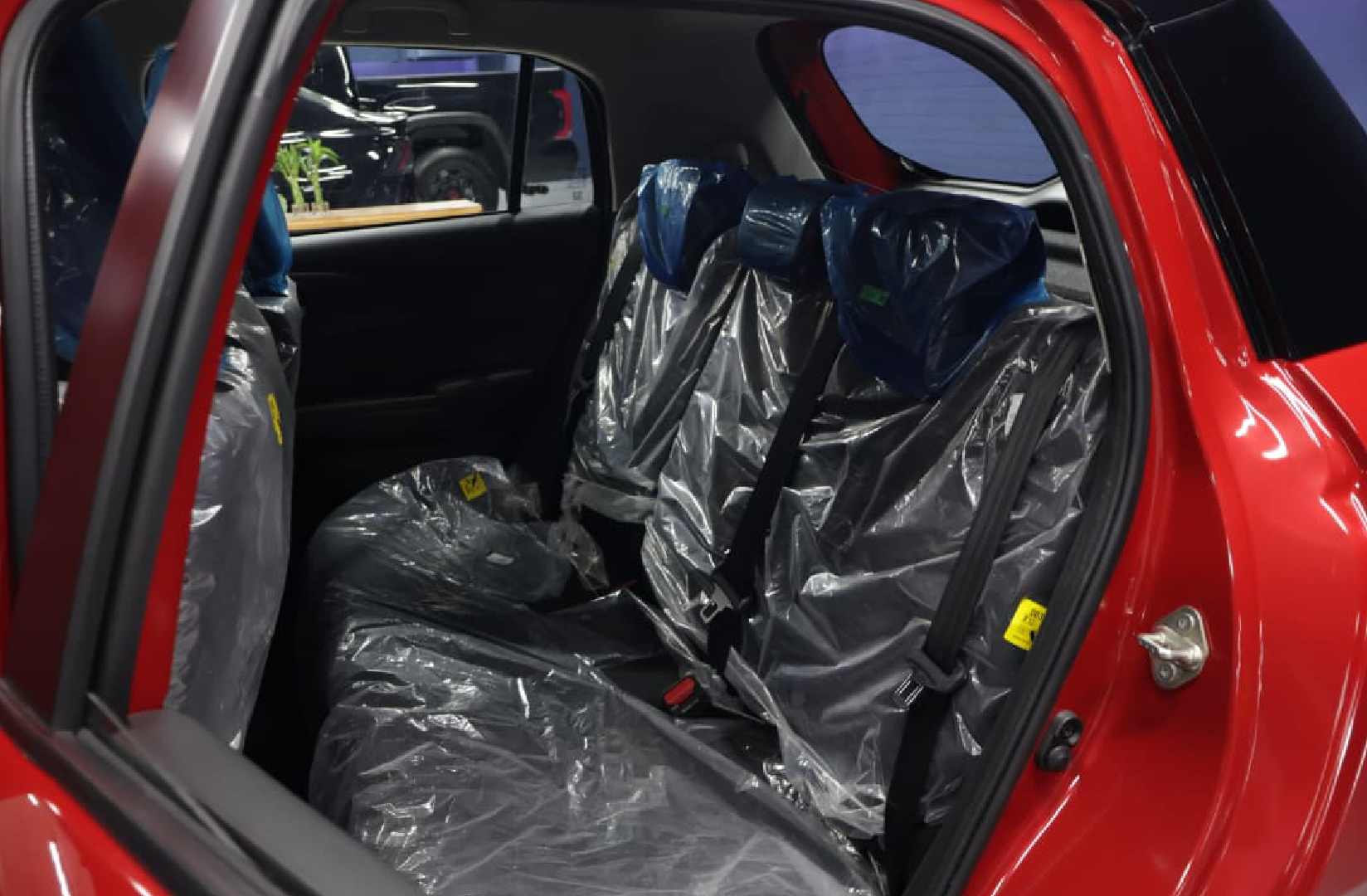 Hatchback Suzuki Swift 2026 rojo7
