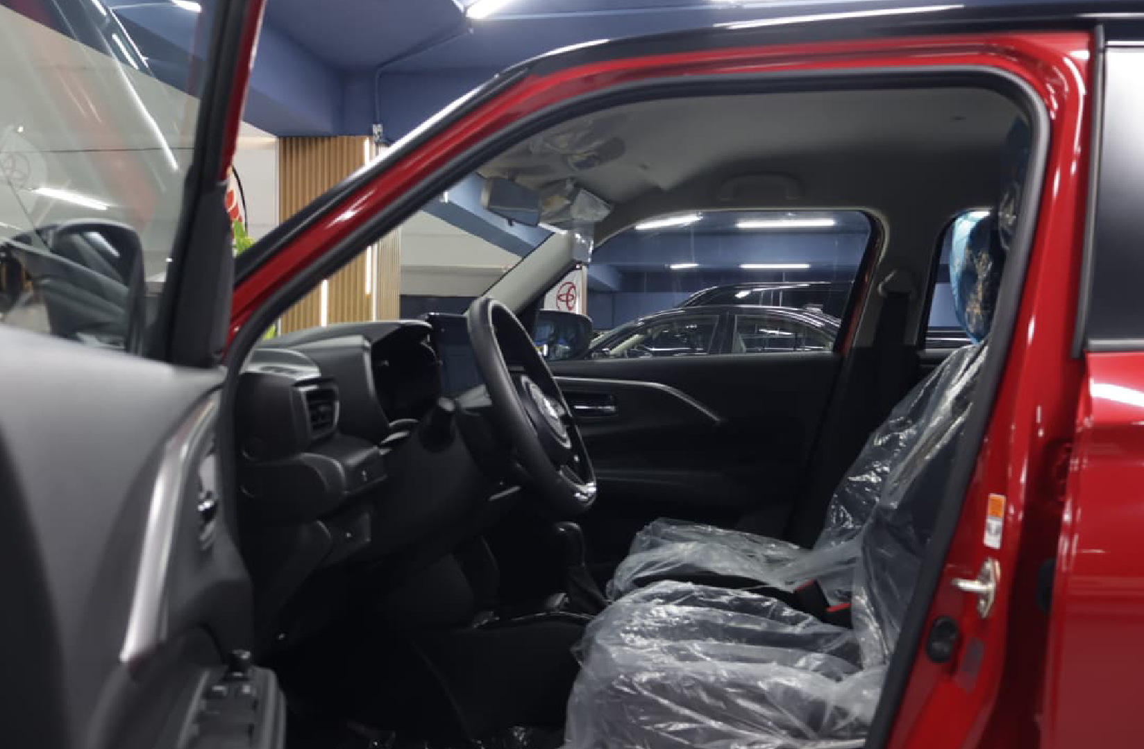 Hatchback Suzuki Swift 2026 rojo8