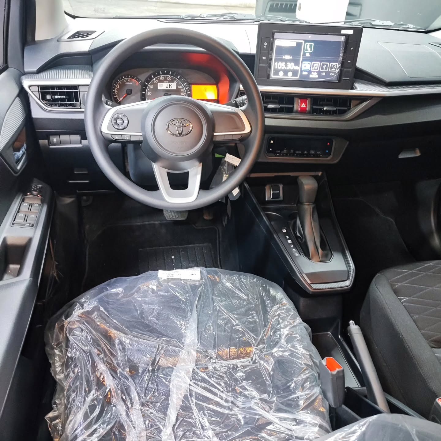 Toyota AGYA G 2025 Plateado Caracas