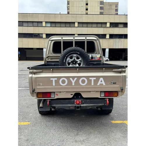 Toyota Land Cruiser 79 Hembrita 2019 Beige Caracas