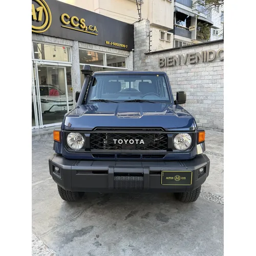 Toyota Land Cruiser 79 2026 Azul Caracas
