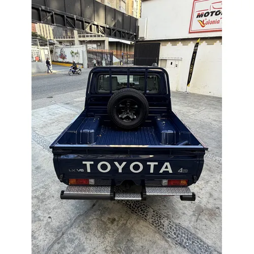 Toyota Land Cruiser 79 2026 Azul Caracas