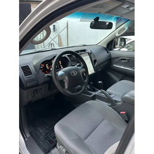 Toyota Hilux Kavak 2017 Plateado Caracas