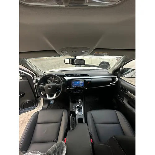 Toyota Hilux SRX 2026 Blanco Caracas