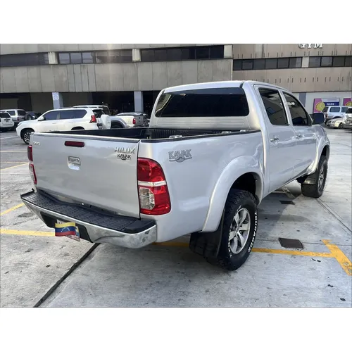 Toyota Hilux Kavak 2006 Plateado Caracas