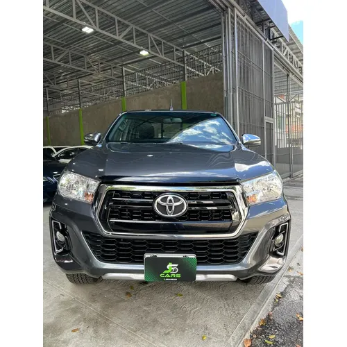 Toyota Hilux SR5 2019 Gris Puerto Ordaz