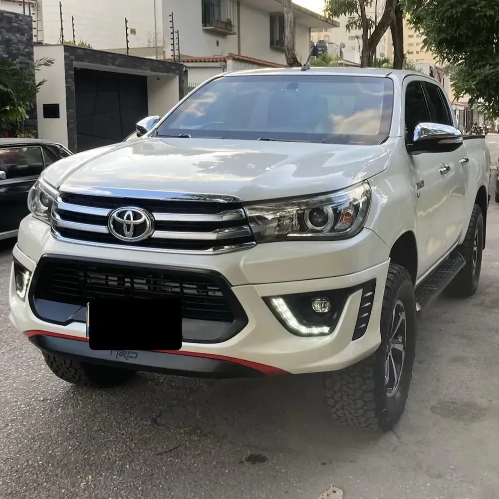 Toyota Hilux SR5 2019 Gris Puerto Ordaz