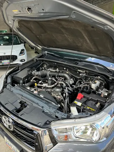 Toyota Hilux SR5 2019 Gris Puerto Ordaz