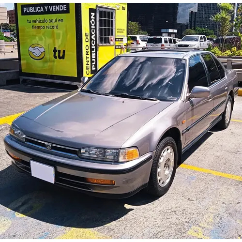 Honda Accord 2001 Gris Caracas
