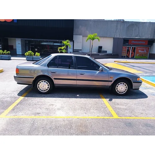Honda Accord 2001 Gris Caracas