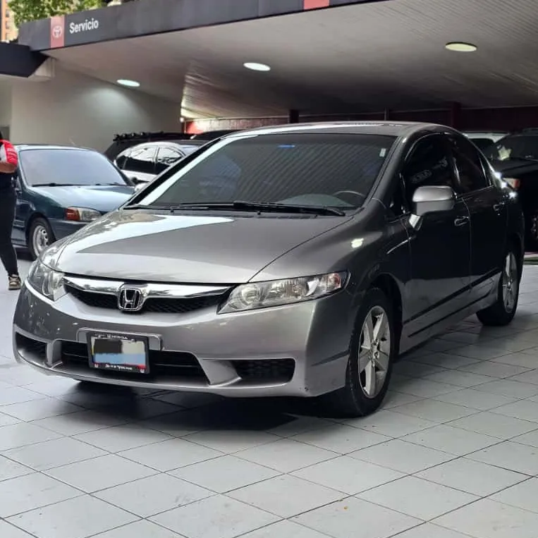 Honda Civic 2007 Plateado Caracas