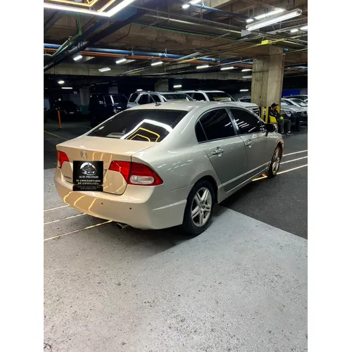 Honda Civic 2007 Plateado Caracas