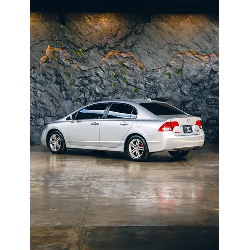 Honda Civic 2008 Plateado Mariño