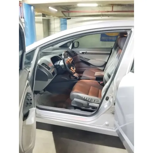 Honda Civic 2008 Plateado Caracas