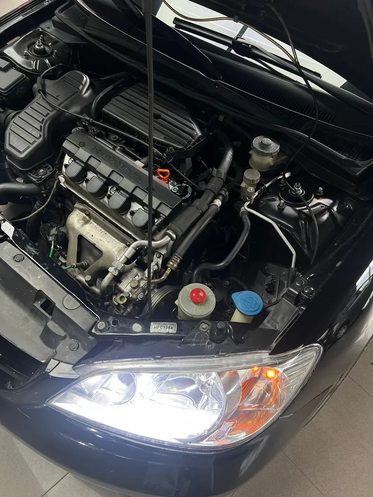Honda Civic lx 2004 Negro Caracas