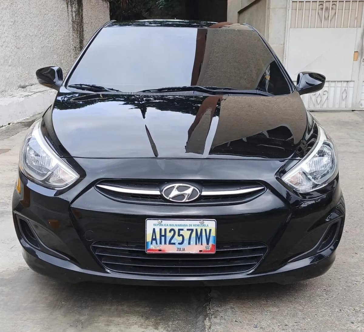 Hyundai Accent 1.6 2017 Negro