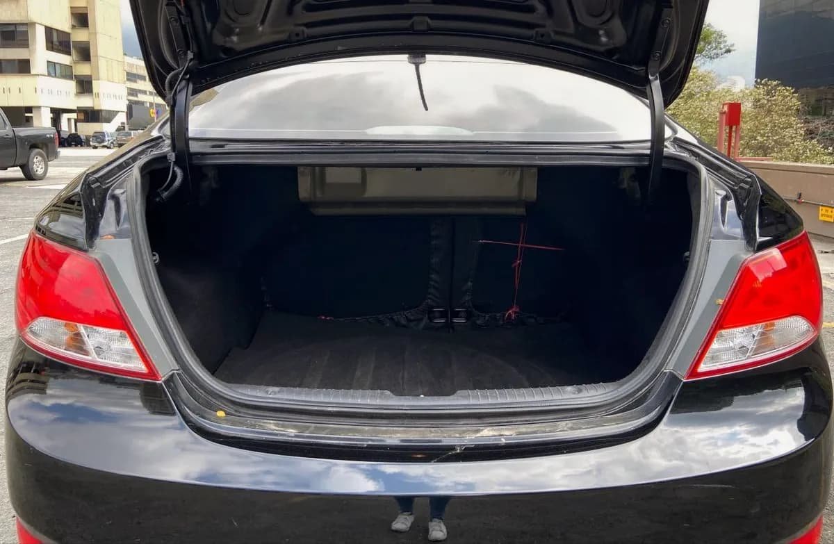 Hyundai Accent 1.6 Automático 2017 Negro