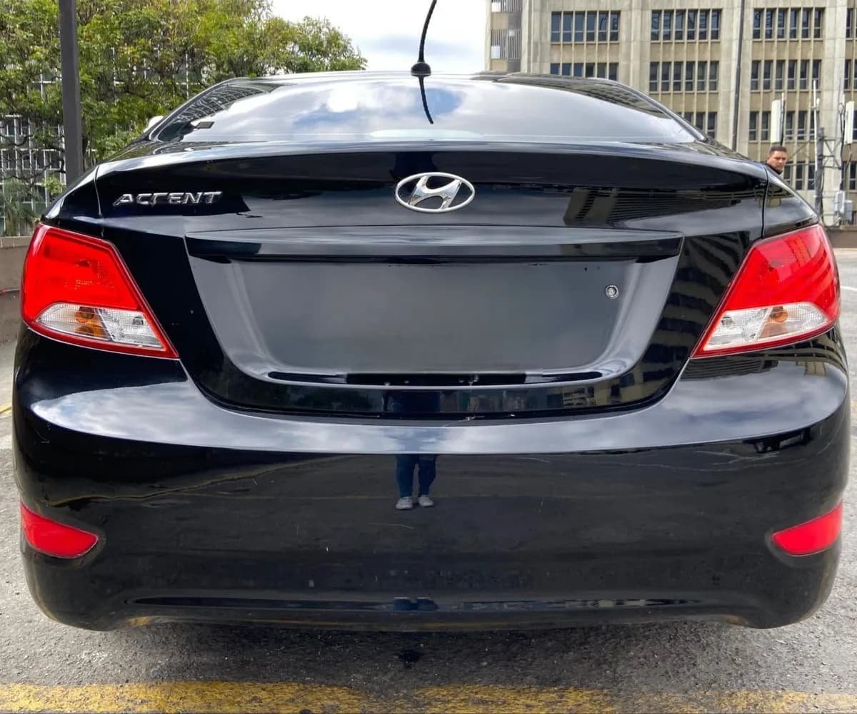 Hyundai Accent 1.6 Automático 2017 Negro