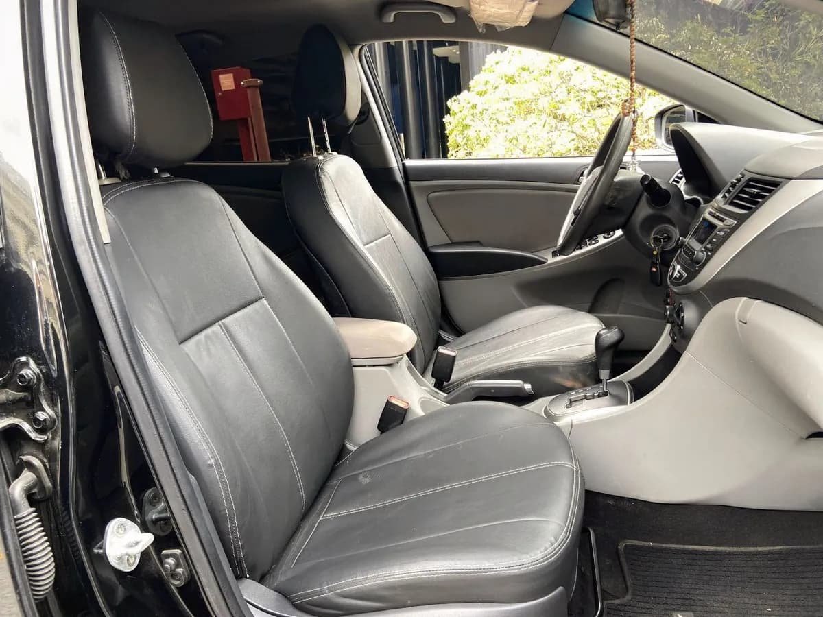 Hyundai Accent 1.6 Automático 2017 Negro