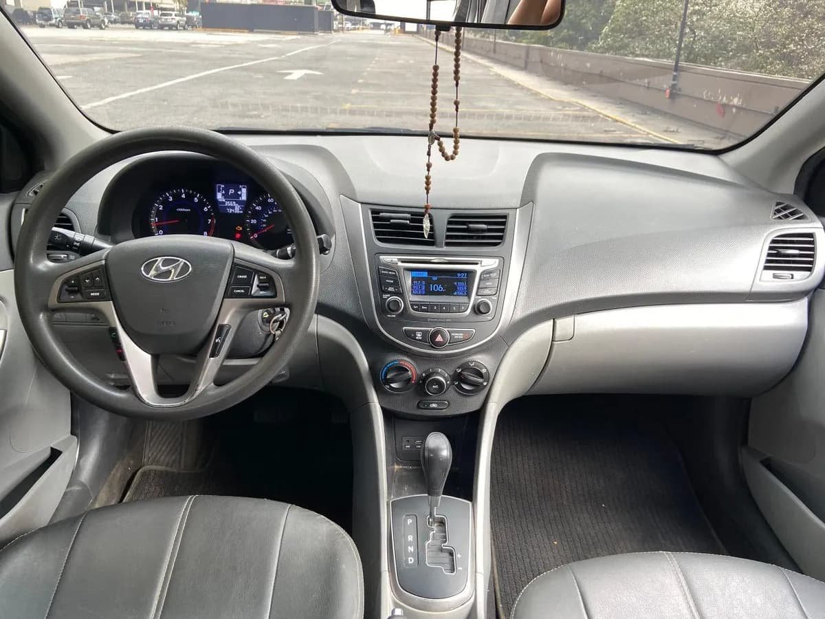 Hyundai Accent 1.6 Automático 2017 Negro