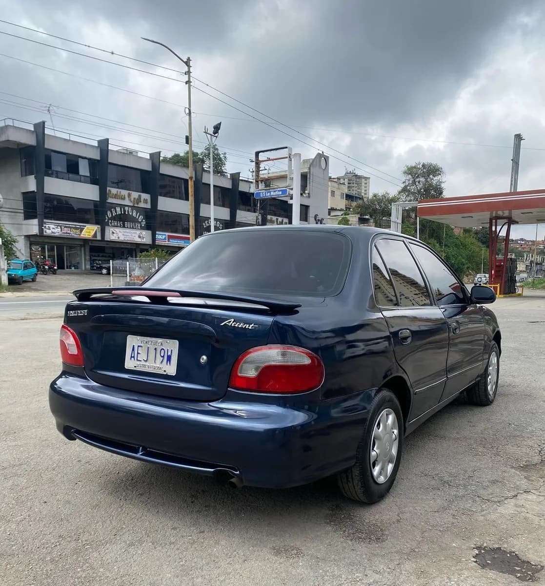 Hyundai Accent Sincrónico 2003 Azul