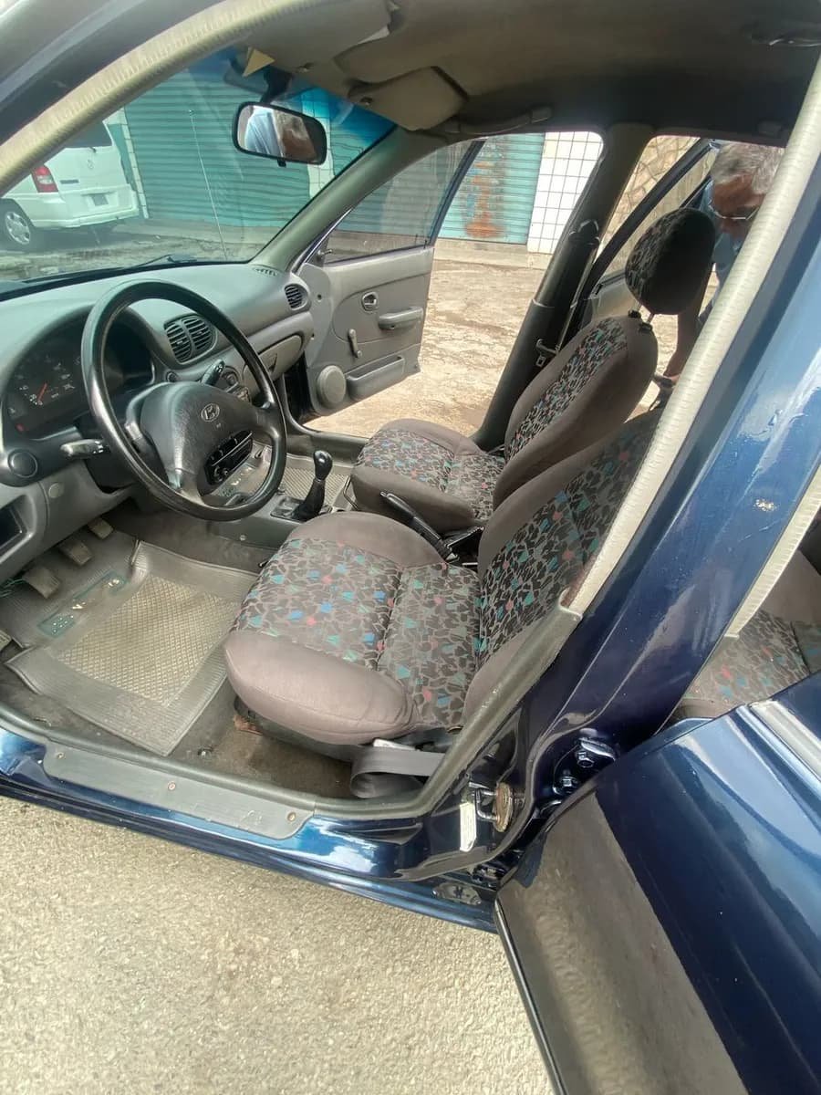 Hyundai Accent Sincrónico 2003 Azul