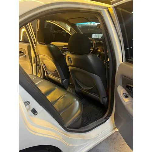 Hyundai Elantra 2011 Blanco Caracas
