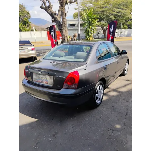 Hyundai Elantra 2012 Gris Girardot