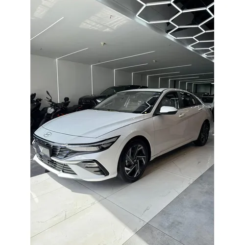 Hyundai Elantra GLX 2025 Blanco Caracas