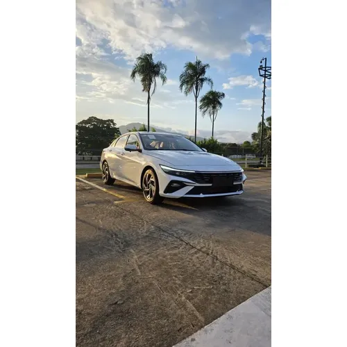 Hyundai Elantra 2025 Blanco Valencia