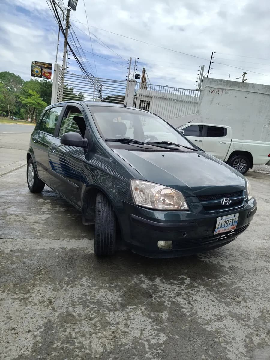 Hyundai Getz 2011 Automático Verde