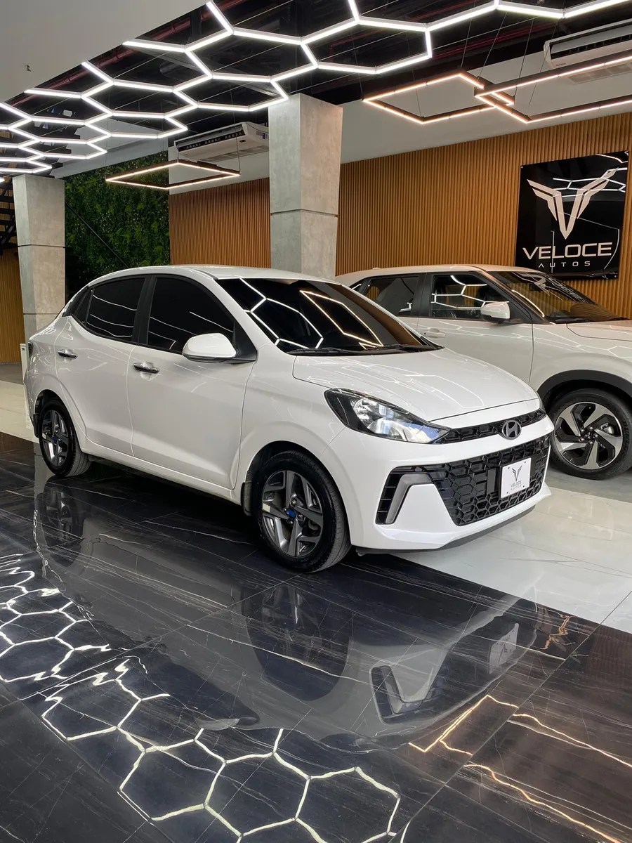 Hyundai Grand i10 GLS 2024 Blanco Caracas