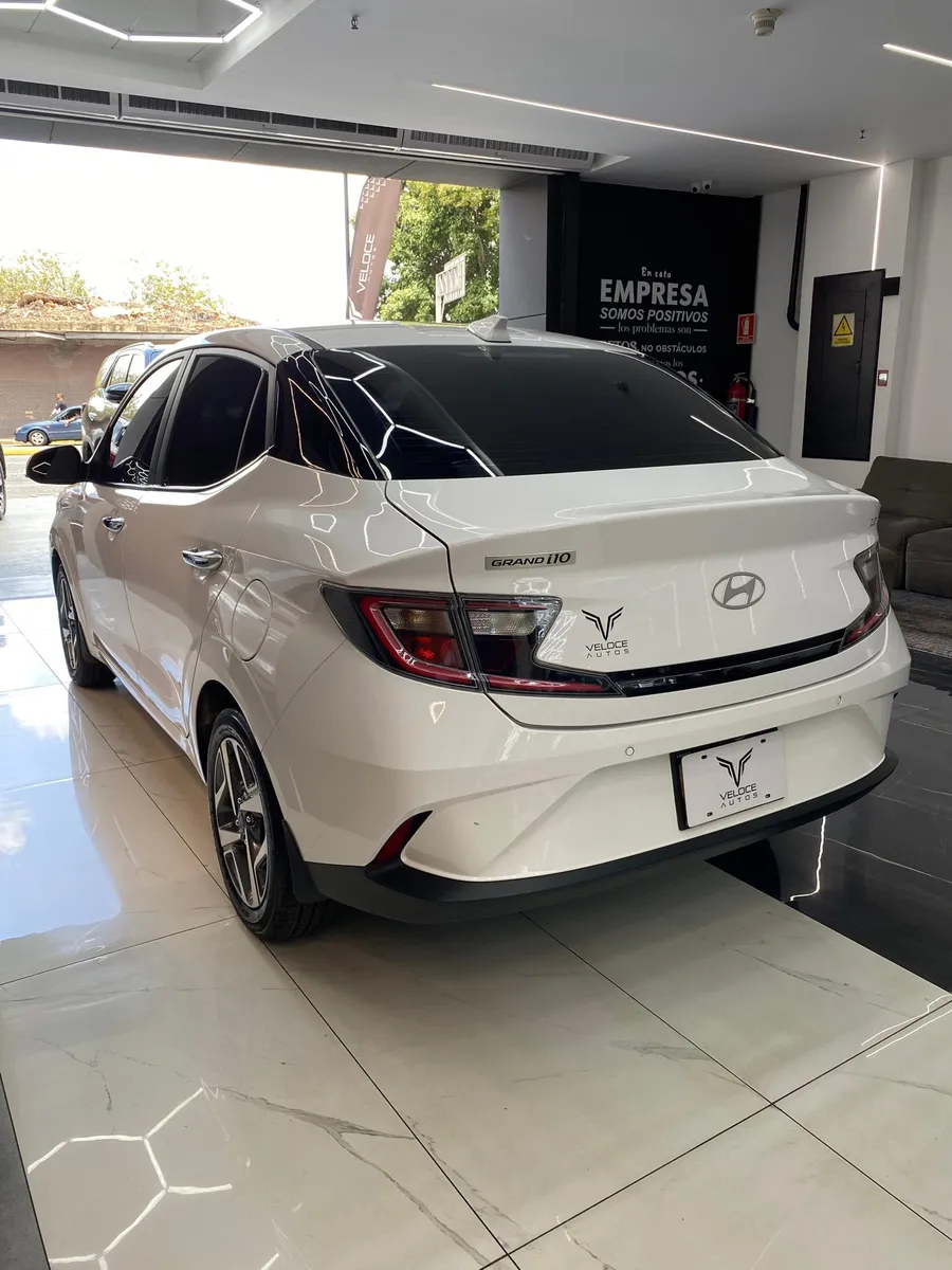 Hyundai Grand i10 GLS 2024 Blanco Caracas