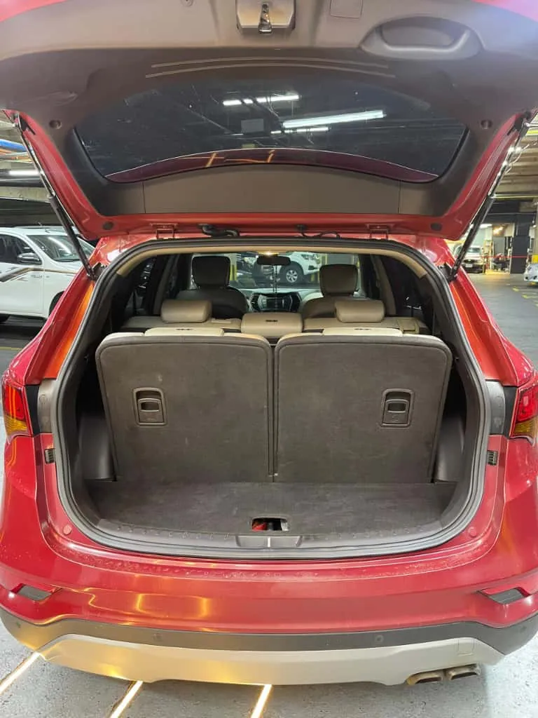 Hyundai Santa Fe 3.3l 4x4 2016 rojo8