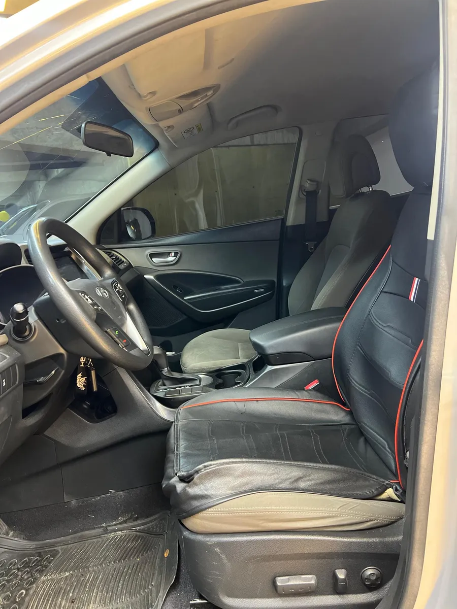 Hyundai Santa Fe 4WD 2014 plateado8