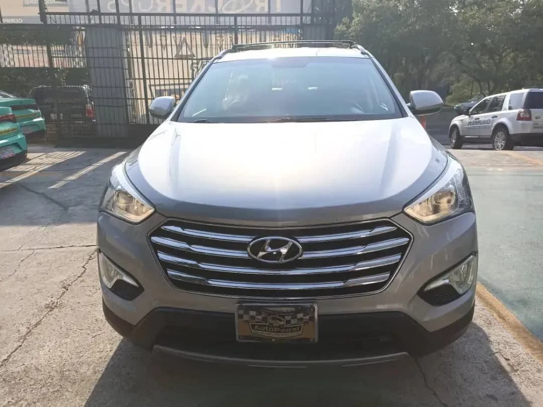 Hyundai Santa Fe Gris Modelo 2016