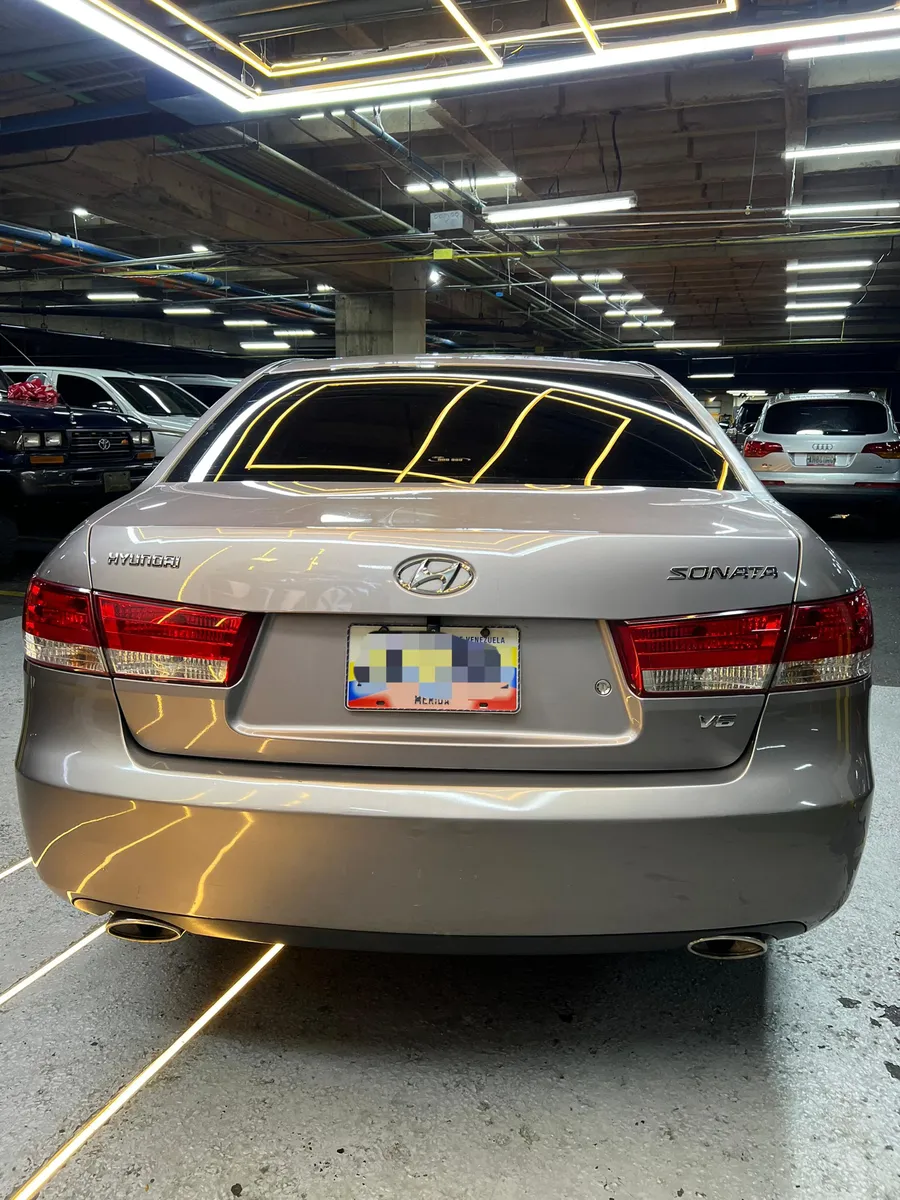 Hyundai Sonata 2008 Plateado Caracas