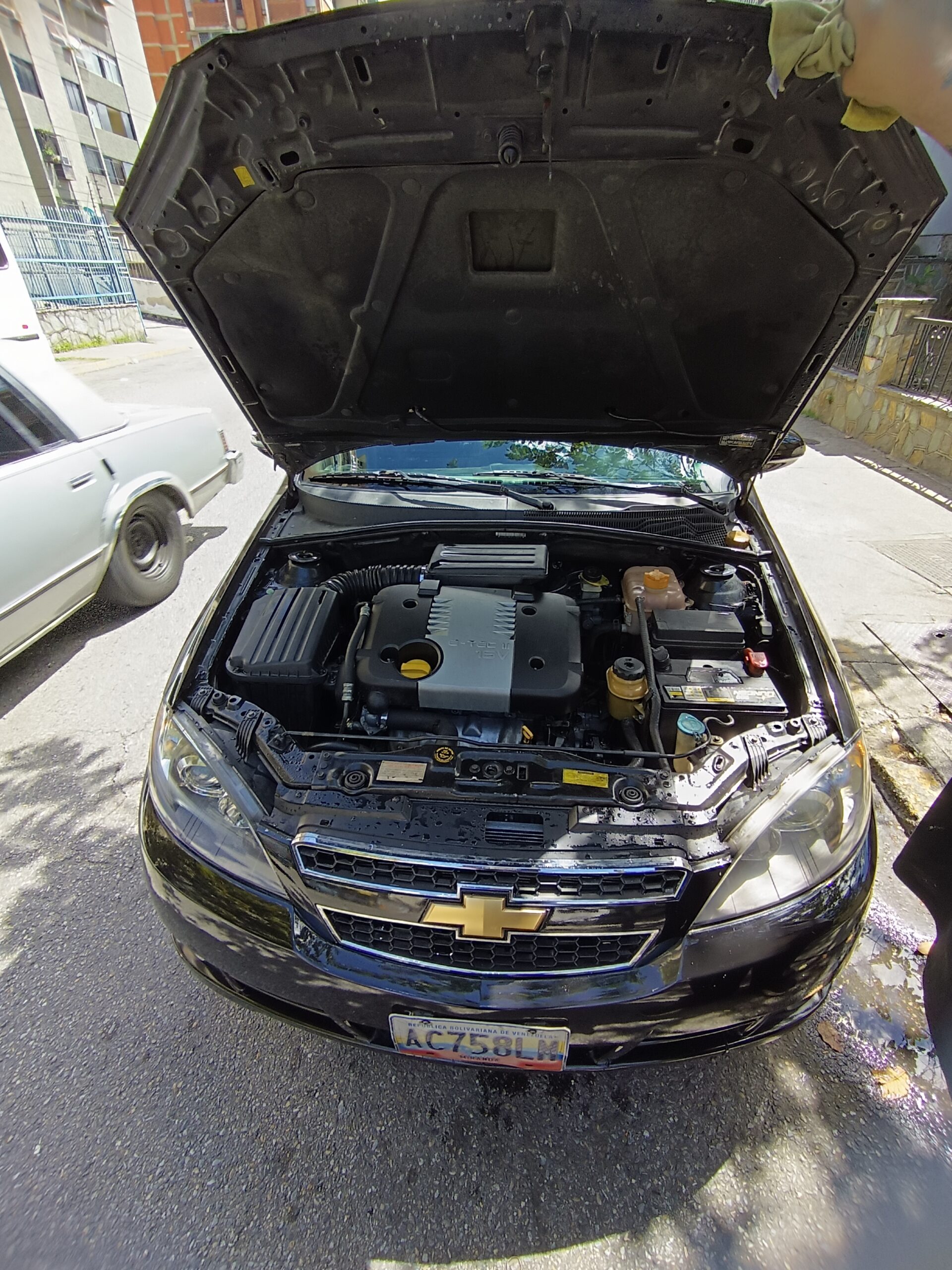 Chevrolet Optra 2010 Negro Caracas