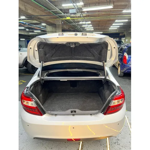 Ikco Dena+ Centauro 2023 Plateado Caracas