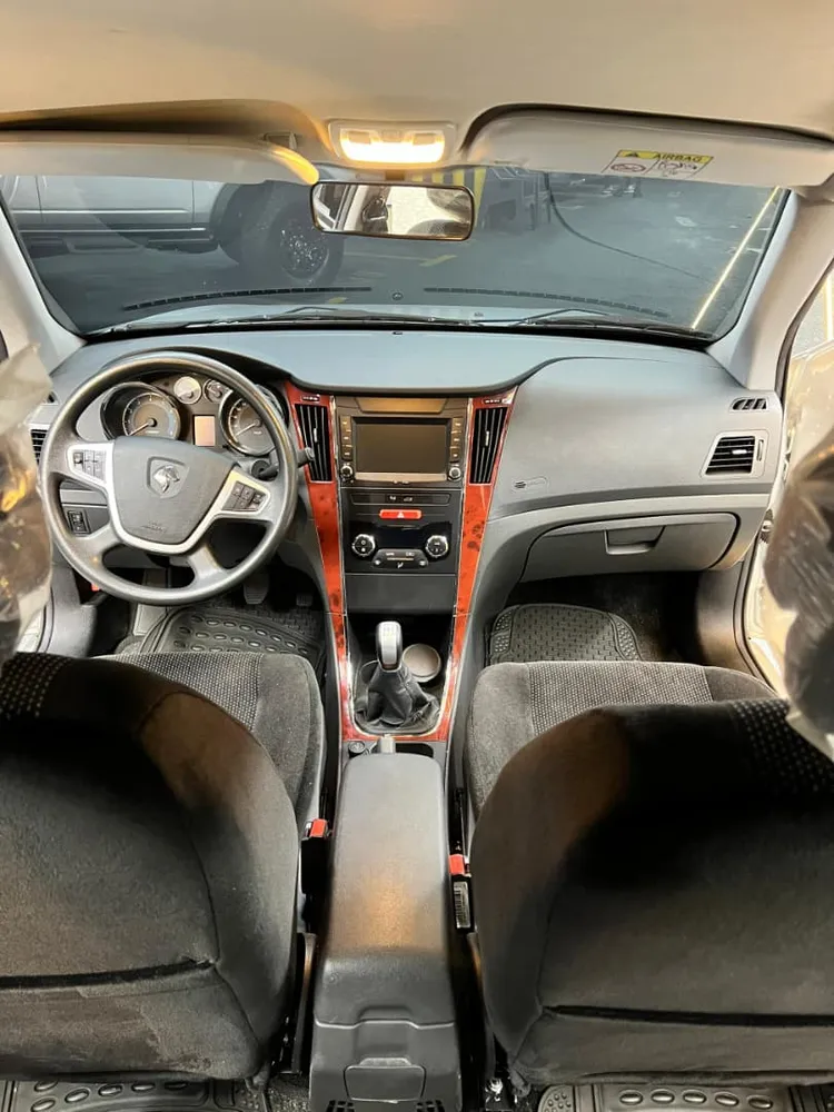 Ikco Dena+ Centauro 2023 Plateado Caracas