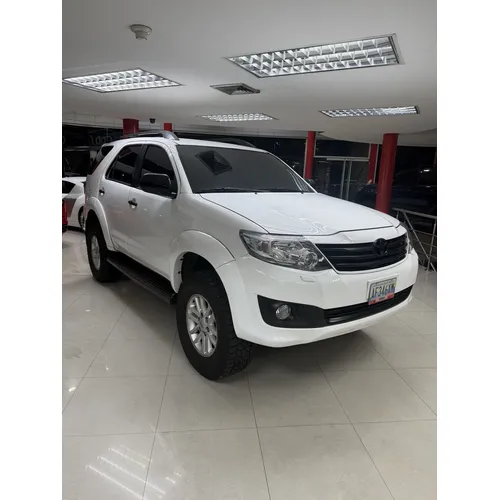 Toyota Fortuner SR 2015 Blanco Caracas
