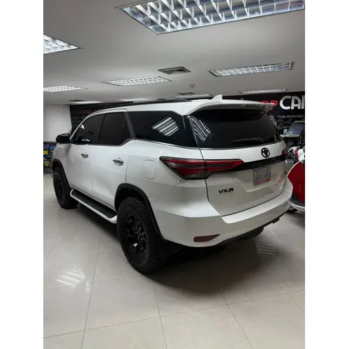 Toyota Fortuner VX.R 2020 Blanco Caracas