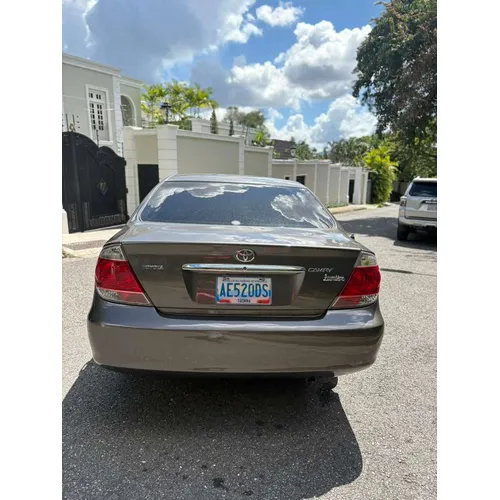 Toyota Camry Lumiere 2005 Marrón Caracas