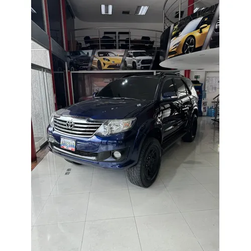 Toyota Fortuner SR 2012 Azul Caracas