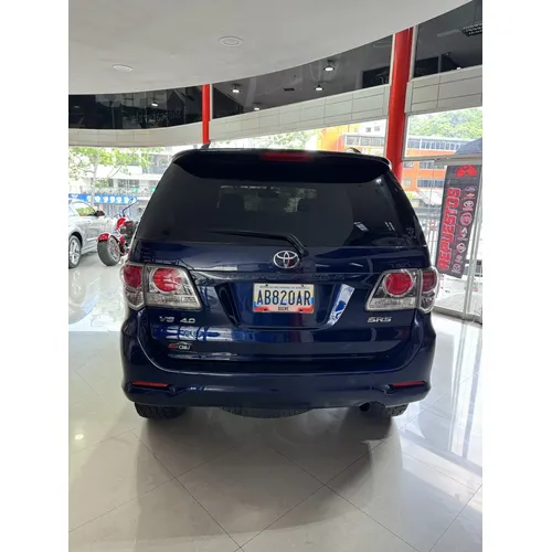 Toyota Fortuner SR 2012 Azul Caracas