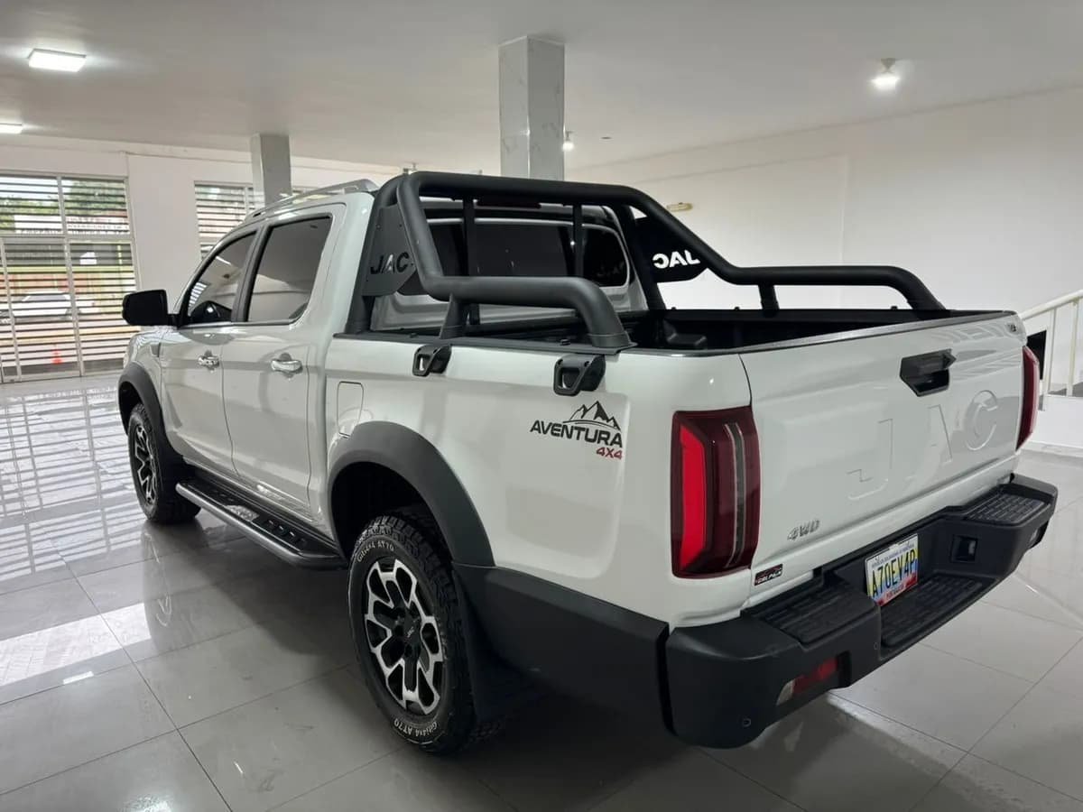 JAC Aventura Luxury 2025 Blanco
