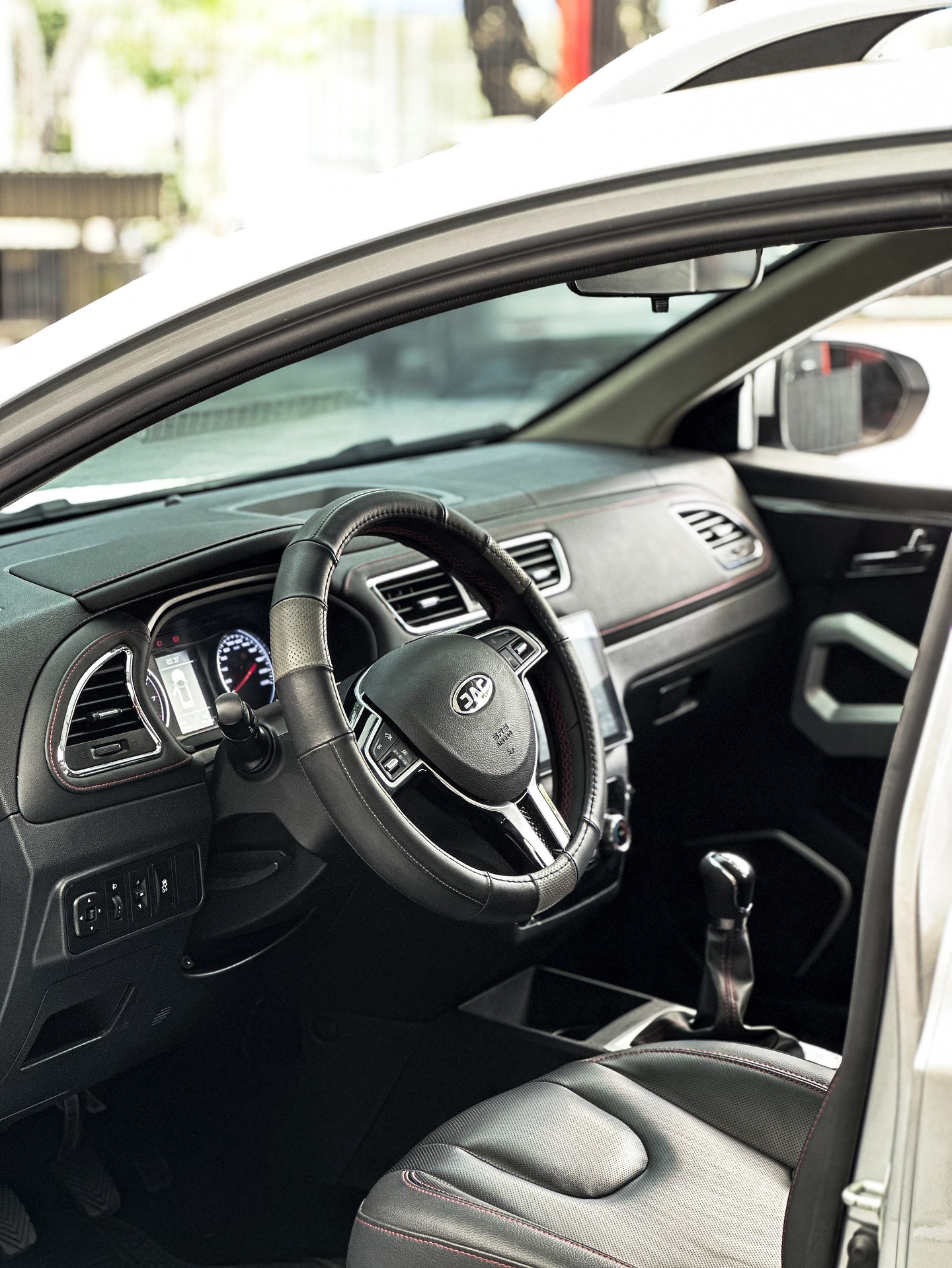 JAC JS2 2025 Plateado Caracas