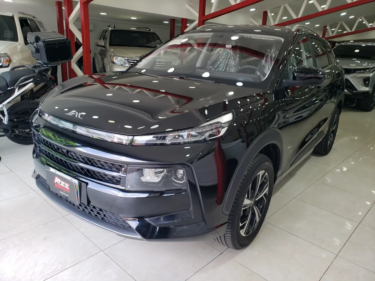 JAC JS6 2025 Negro Caracas